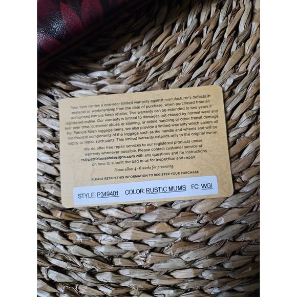 Patricia Nash New Rustic Mums Floral Leather Wristlet - Picture 6 of 6